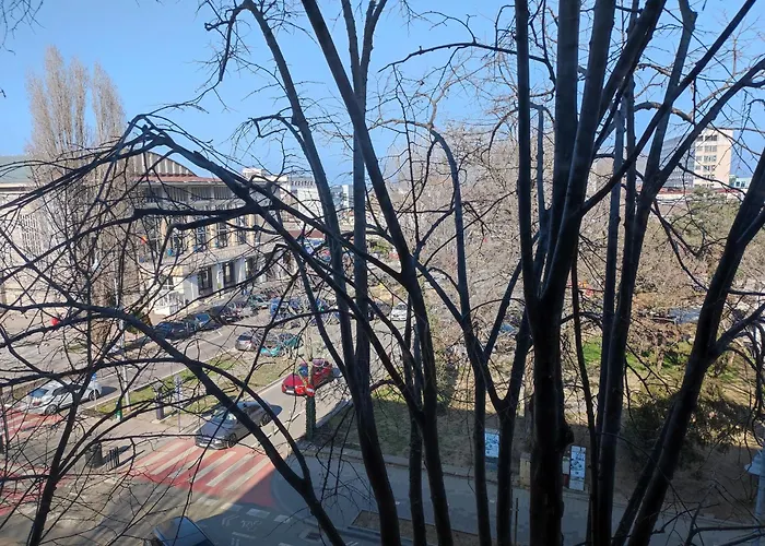 Apartmán Bulevardul Tomis 99, Apartament 2 Cam, Zona Pietonala Weekend, Vedere Parcul Operei, Ideal Familii Constanţa