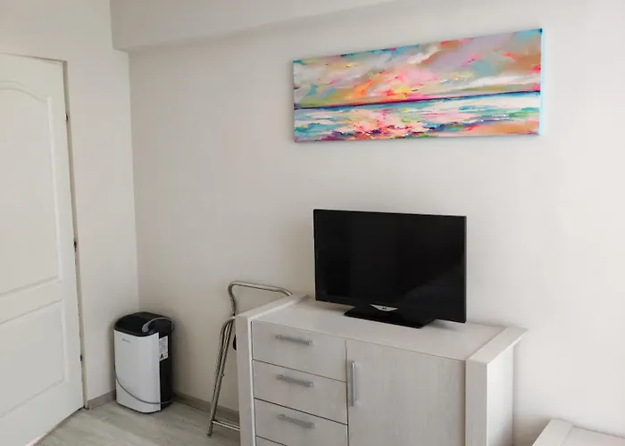 Apartmán Bulevardul Tomis 99, Apartament 2 Cam, Zona Pietonala Weekend, Vedere Parcul Operei, Ideal Familii Constanţa