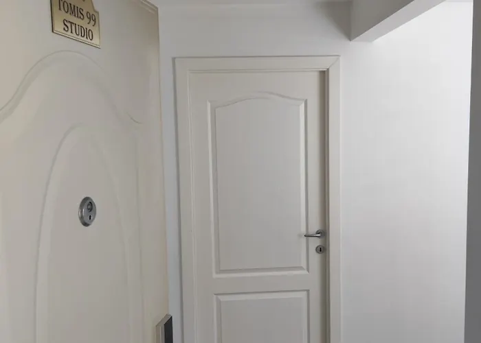 Apartmán Bulevardul Tomis 99, Apartament 2 Cam, Zona Pietonala Weekend, Vedere Parcul Operei, Ideal Familii Constanţa